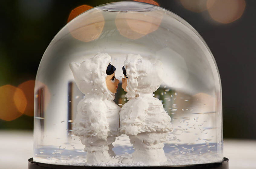 Eskimo globe snowclone