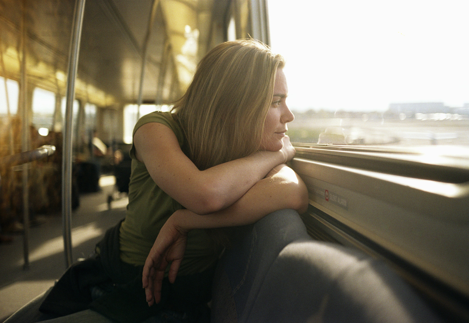 ragazza-sul-treno