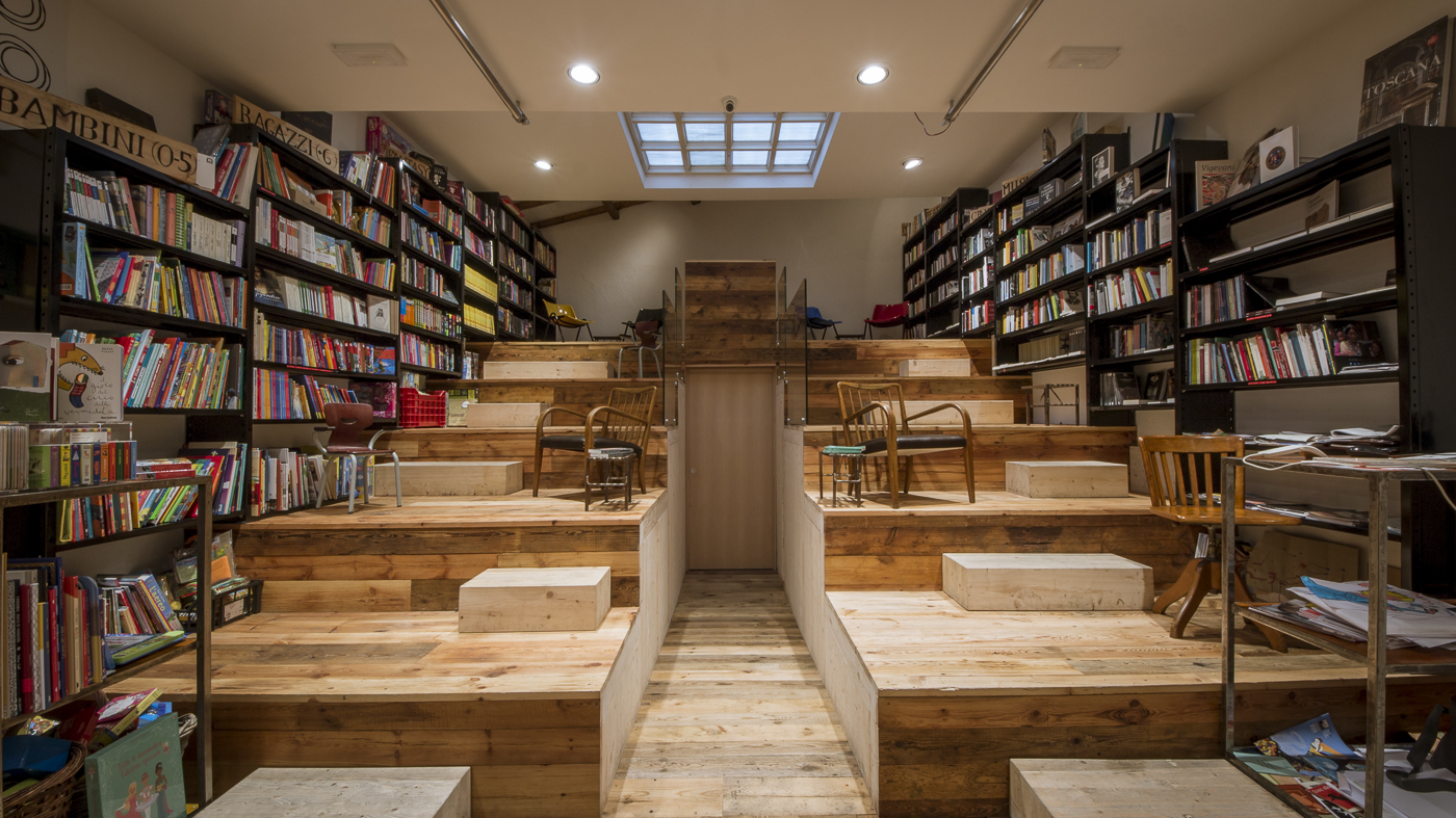Quante città sono senza librerie